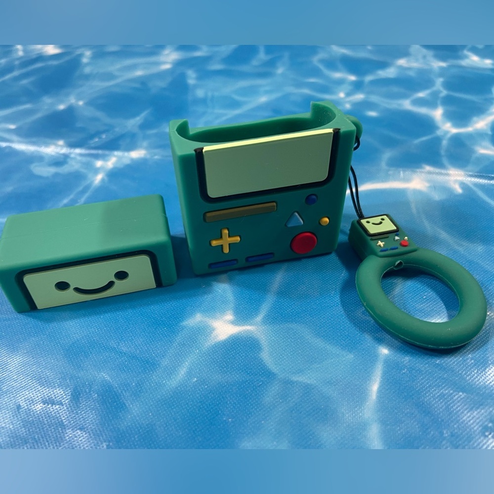 Adventure Time - BMO - AirPod Pro Gen 1 & 2 Silcone Protector Case - Picture 6 of 7